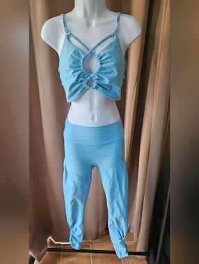 Bombshell Sportswear Ocean Breeze Set — Loop Luxe Bra Top + Form Flex Leggings
